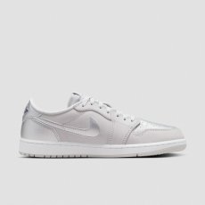 画像4: 予約商品 NIKE Unisex   Air Jordan 1 Retro Low OG (4)