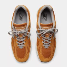 画像3: 予約商品 New Balance Unisex  991 v2  Made in ENGLAND (3)