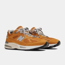 画像1: 予約商品 New Balance Unisex  991 v2  Made in ENGLAND (1)