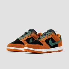画像1: 予約商品 NIKE Unisex   Dunk Low SP Ceramic (1)