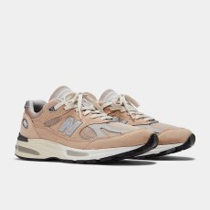 画像1: 予約商品 New Balance Unisex  991 v2  Made in ENGLAND (1)