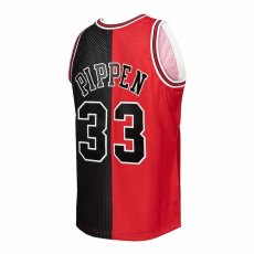 画像3: 予約商品 Mitchell & Ness   Scottie Pippen Chicago Bulls Hardwood Classics 1997/98 Split Swingman Jersey (3)