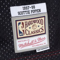 画像4: 予約商品 Mitchell & Ness   Scottie Pippen Chicago Bulls Hardwood Classics 1997/98 Split Swingman Jersey (4)