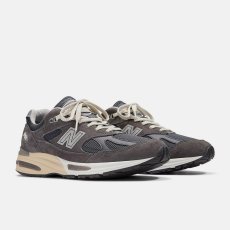 画像1: 予約商品 New Balance Unisex  991 v2  Made in ENGLAND (1)