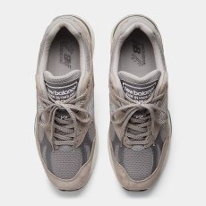 画像3: 予約商品 New Balance Unisex  991 v2  Made in ENGLAND (3)