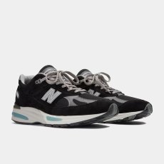 画像1: 予約商品 New Balance Unisex  991 v2  Made in ENGLAND (1)