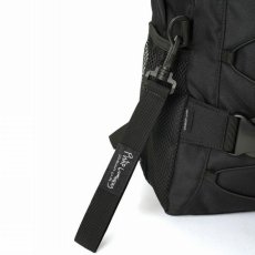 画像8: Philip Lumbang   2Belt Bungee Cord Backpack (8)