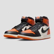 画像1: 予約商品 NIKE Unisex   Air Jordan 1 Retro Hi OG (1)