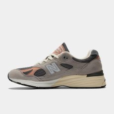 画像4: 予約商品 New Balance Unisex  991 v2  Made in ENGLAND (4)