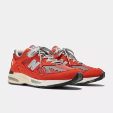 画像1: 予約商品 New Balance Unisex  991 v2  Made in ENGLAND (1)