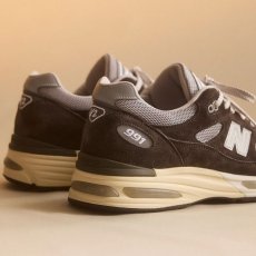 画像8: 予約商品 New Balance Unisex  991 v2  Made in ENGLAND (8)