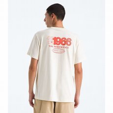 画像1: 予約商品 THE NORTH FACE   Track Relaxed Graphic T-Shirt (1)