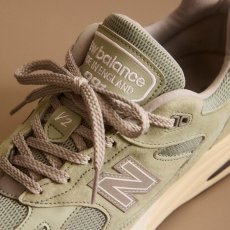 画像6: 予約商品 New Balance Unisex  991 v2  Made in ENGLAND (6)