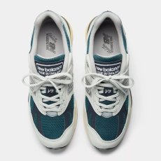 画像3: 予約商品 New Balance Unisex  991 v2  Made in ENGLAND (3)