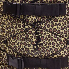 画像3: Philip Lumbang   2Belt Bungee Cord Backpack 2color (3)