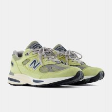 画像1: 予約商品 New Balance Unisex  991 v2  Made in ENGLAND (1)