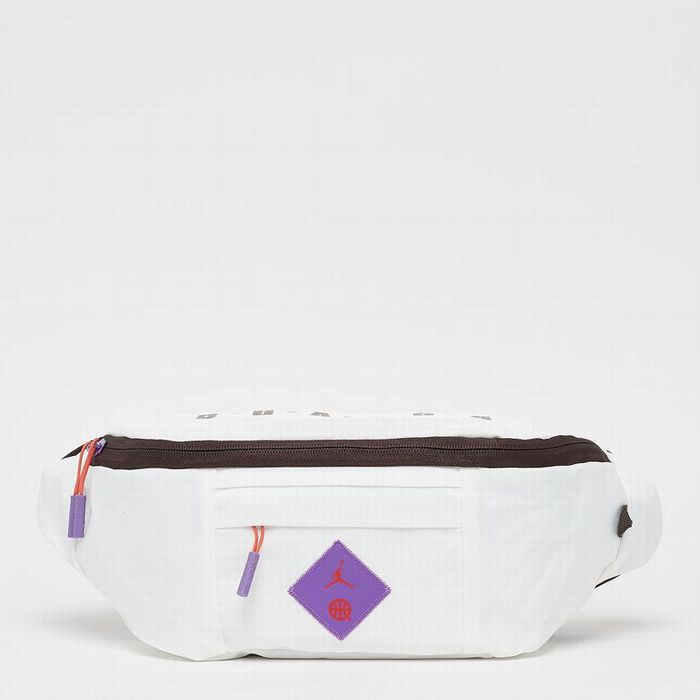 新品 NIKEジョーダン × クワイ54 クロスボディ バッグ
